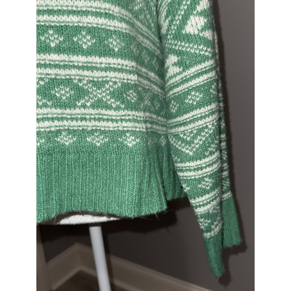 American Eagle Green Fair Isle Sweater Crewneck Snowdrift Warm Cozy Large St Pat - Picture 13 of 15